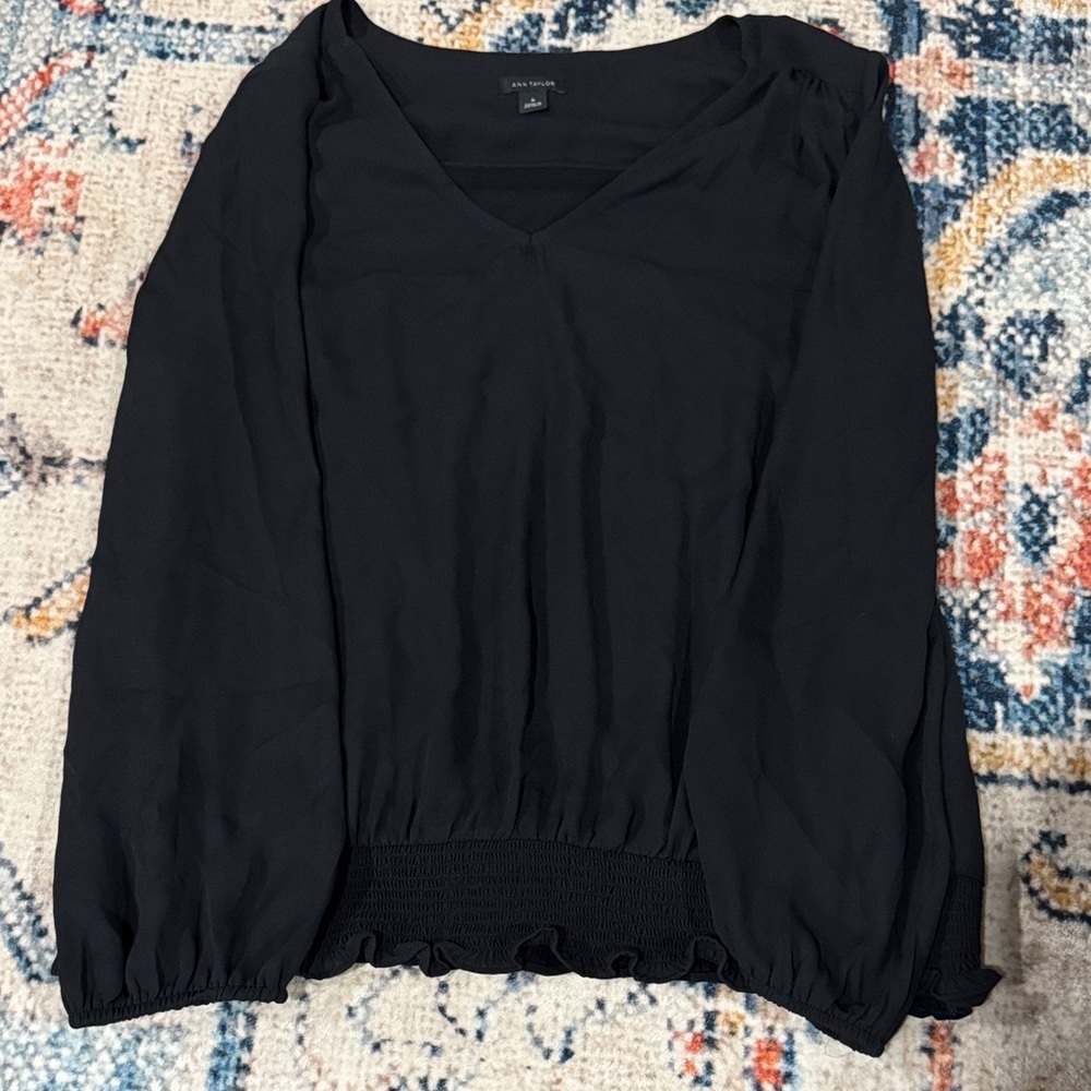 Anne Taylor Black V-Neck Blouse M